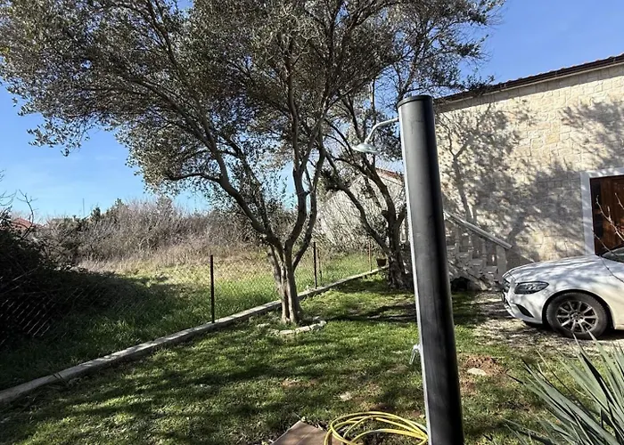 Апартаменты Val By Ta Leut Agency *