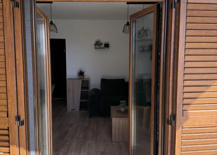 Val By Ta Leut Agency דירה *